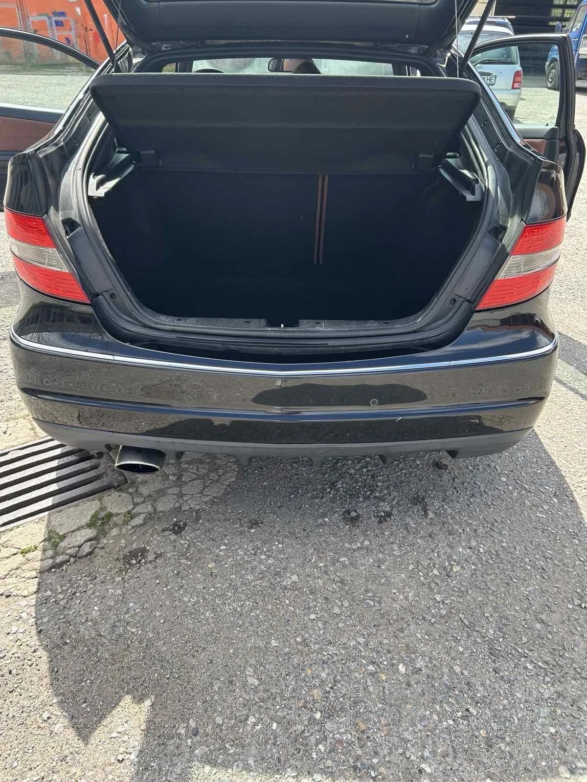 Mercedes-Benz CLC 220, снимка 13 - Автомобили и джипове - 54773304