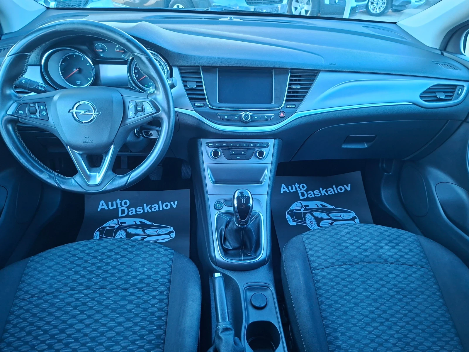 Opel Astra 1, 4 I + ГАЗ, снимка 12 - Автомобили и джипове - 55245324