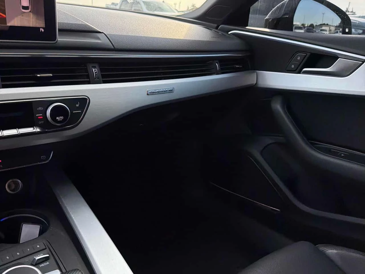 Audi A5 Technik  CARFAX, снимка 16 - Автомобили и джипове - 55662022
