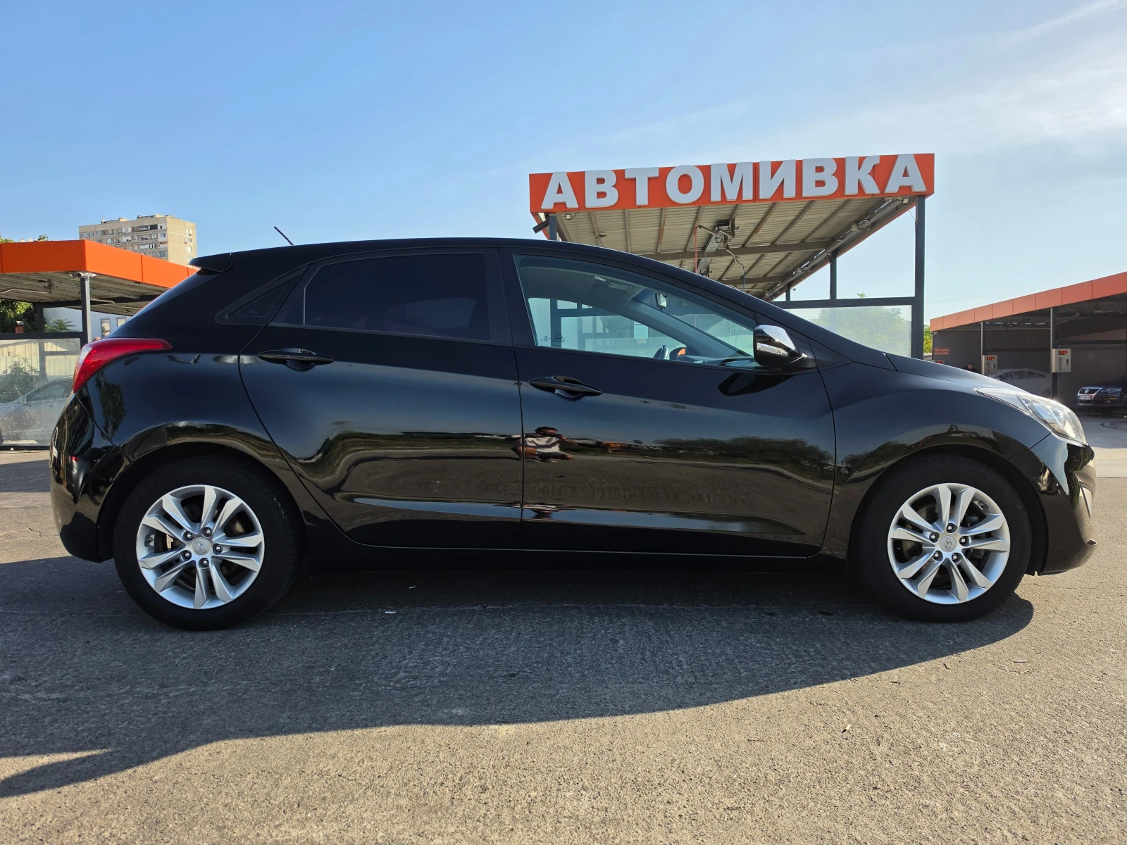 Hyundai I30 ПЕРФЕКТЕН, снимка 8 - Автомобили и джипове - 55852296
