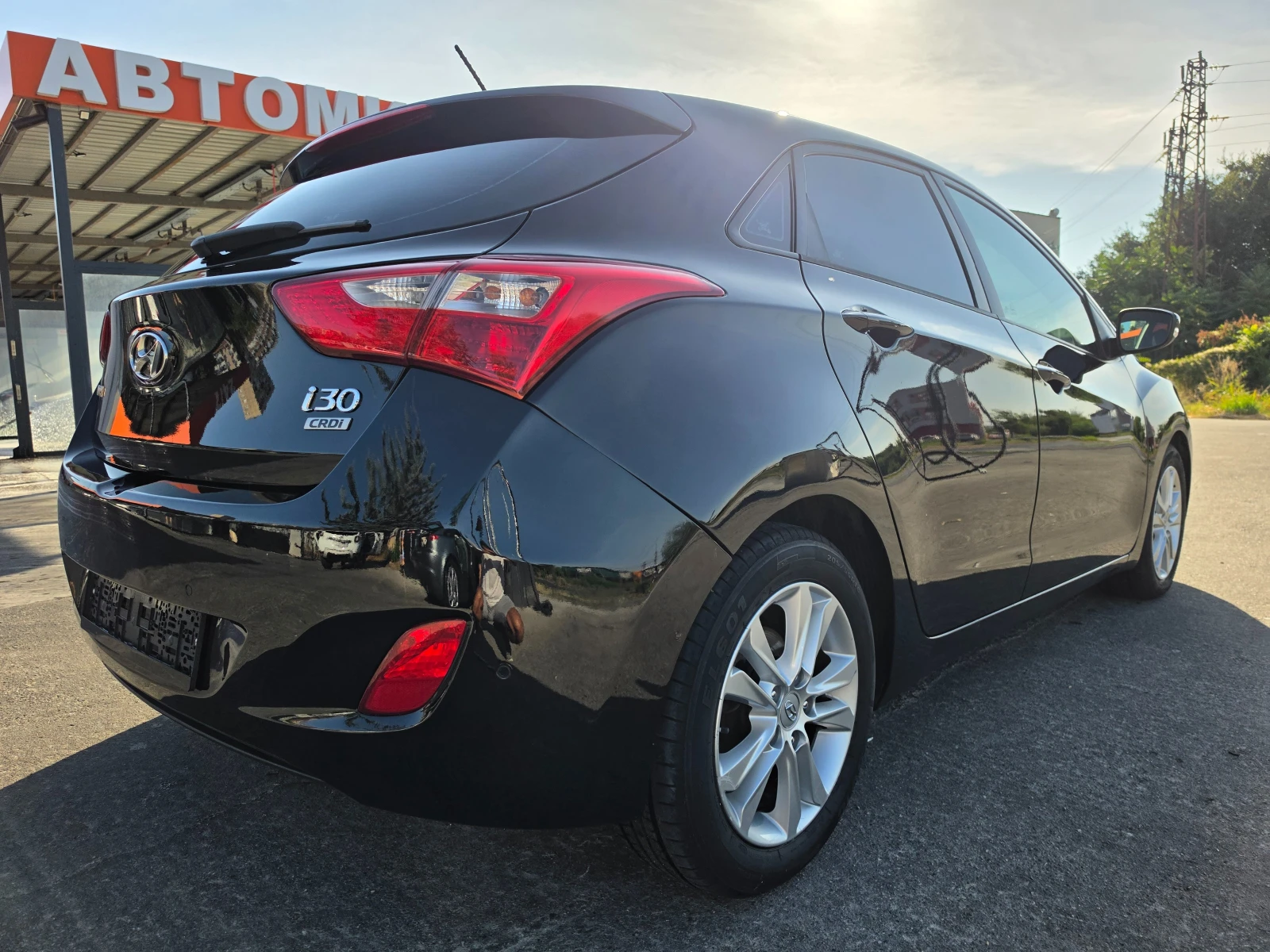 Hyundai I30 ПЕРФЕКТЕН, снимка 5 - Автомобили и джипове - 55852296