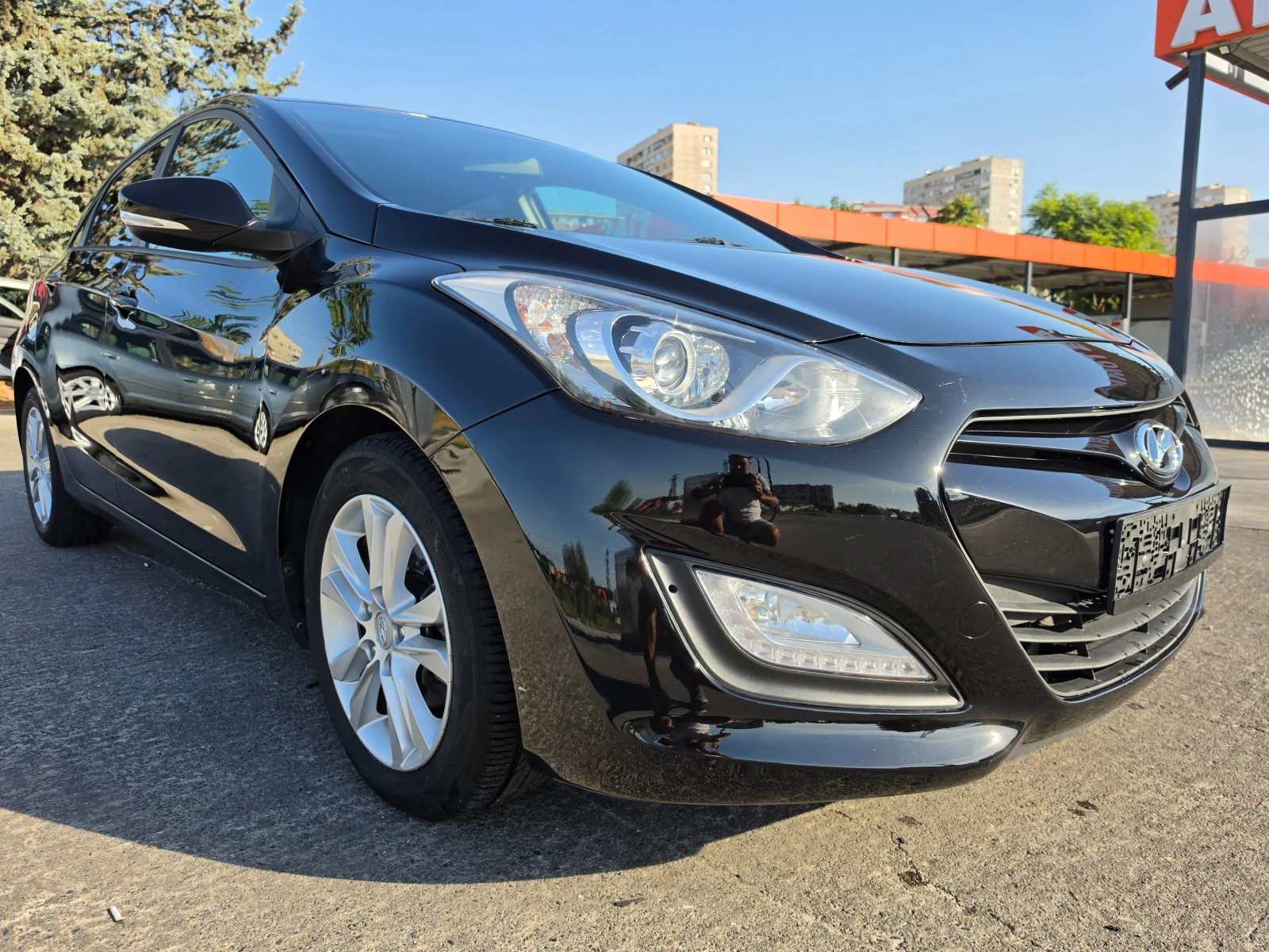 Hyundai I30 ПЕРФЕКТЕН, снимка 2 - Автомобили и джипове - 55852296
