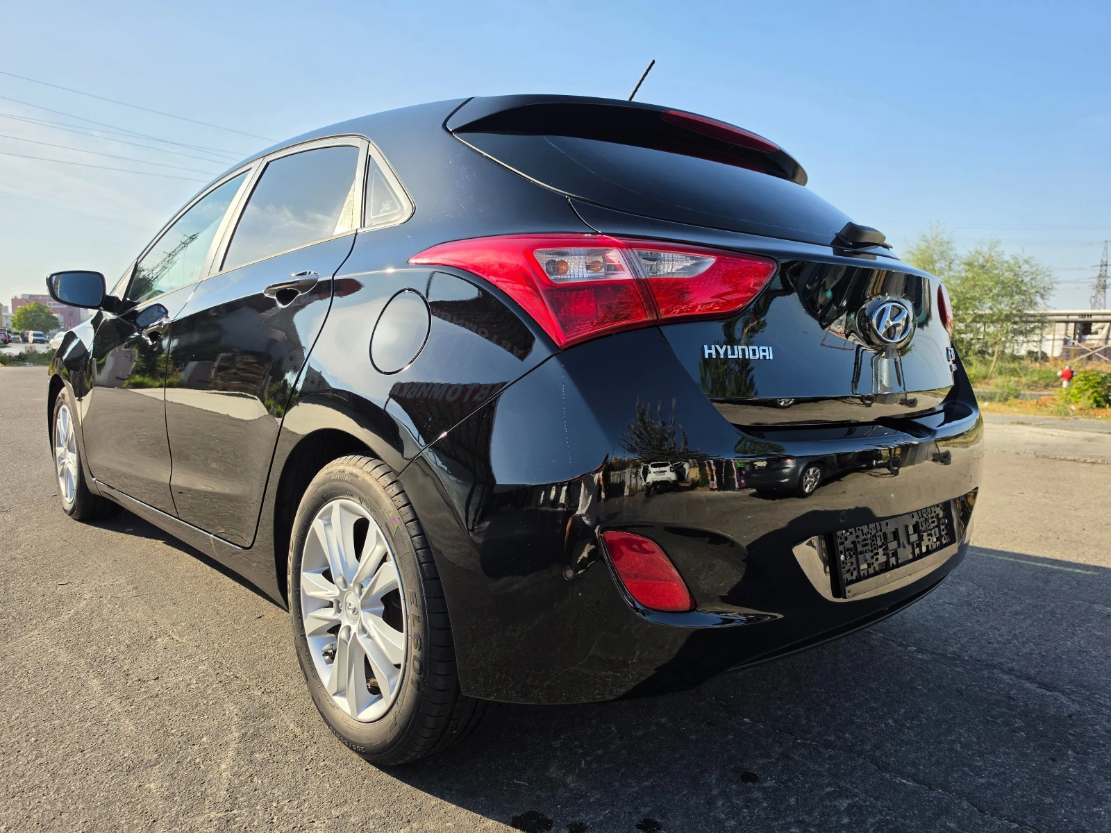 Hyundai I30 ПЕРФЕКТЕН, снимка 4 - Автомобили и джипове - 55852296