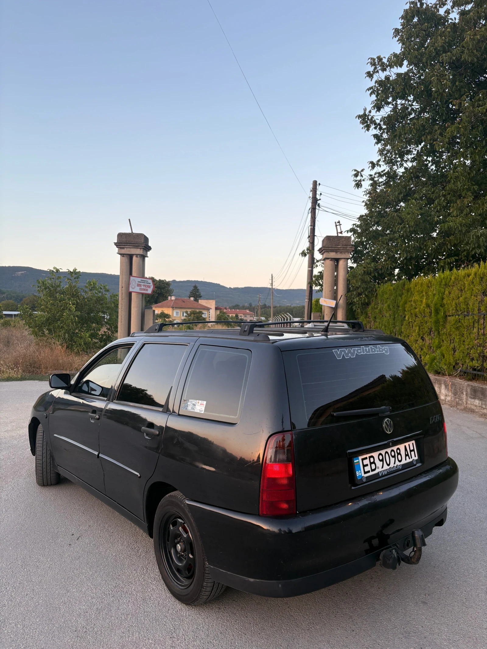 VW Polo 1.4 Газ, снимка 3 - Автомобили и джипове - 55891469