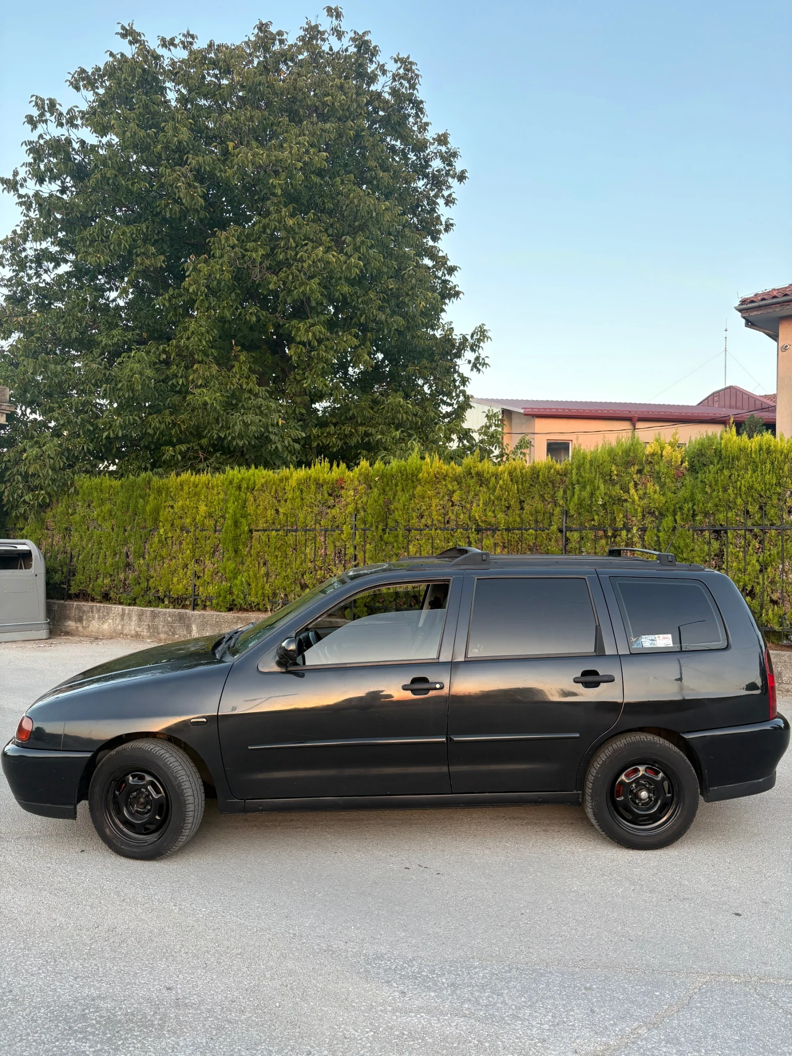 VW Polo 1.4 Газ, снимка 2 - Автомобили и джипове - 55891469