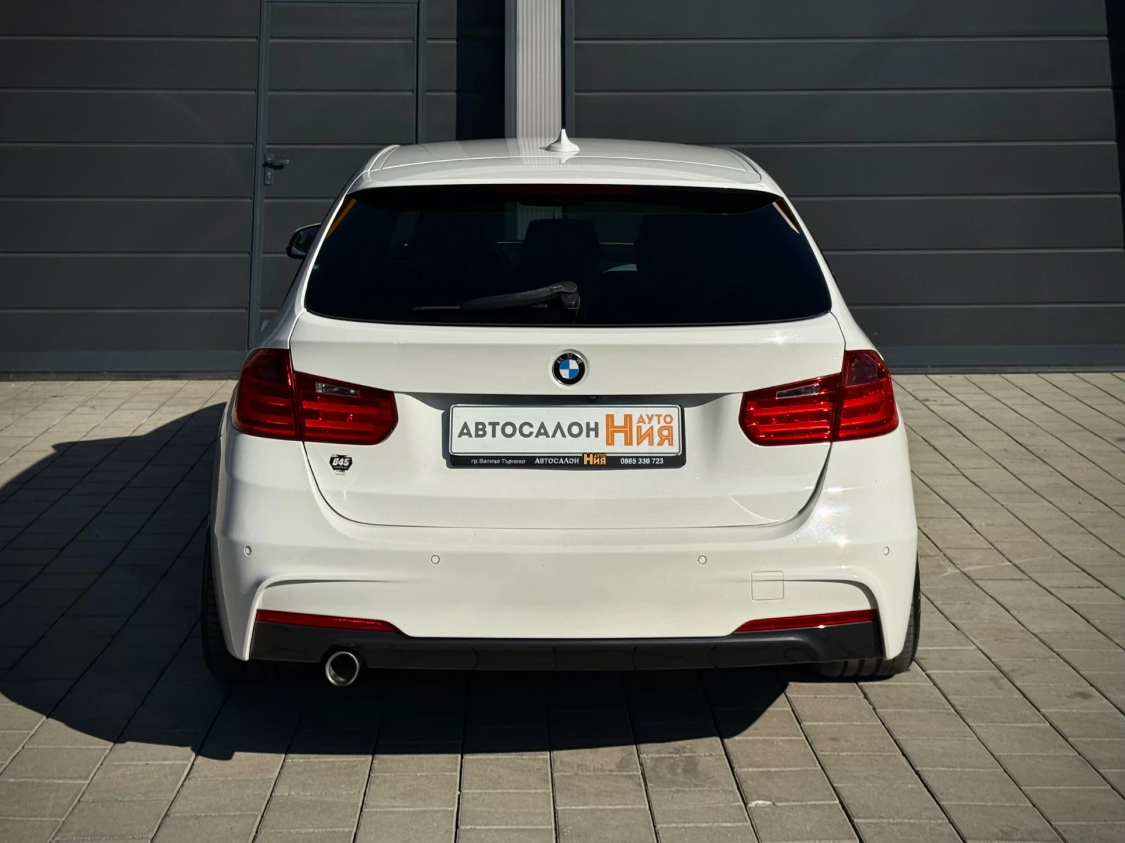 BMW 320 * Mpack* Keyless* HeadUp* Сменени Вериги* , снимка 4 - Автомобили и джипове - 56121330