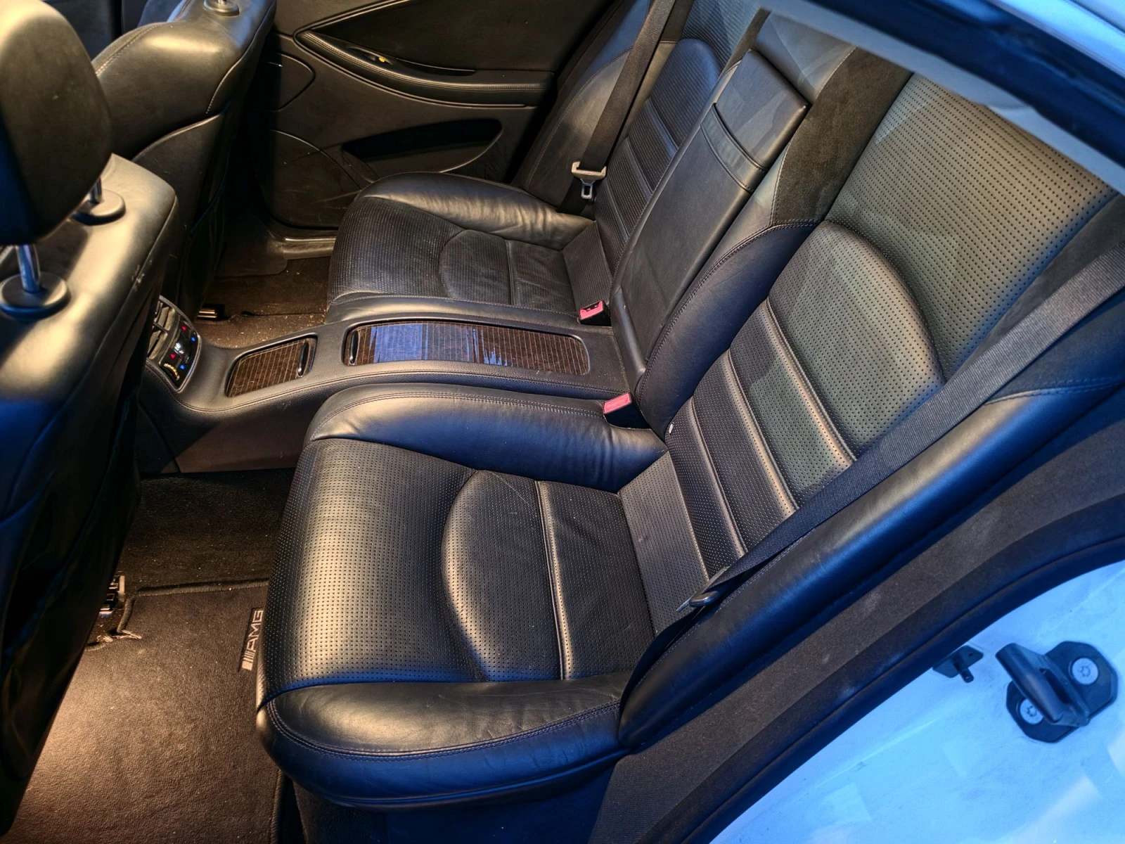 Mercedes-Benz CLS 63 AMG, снимка 9 - Автомобили и джипове - 56438077