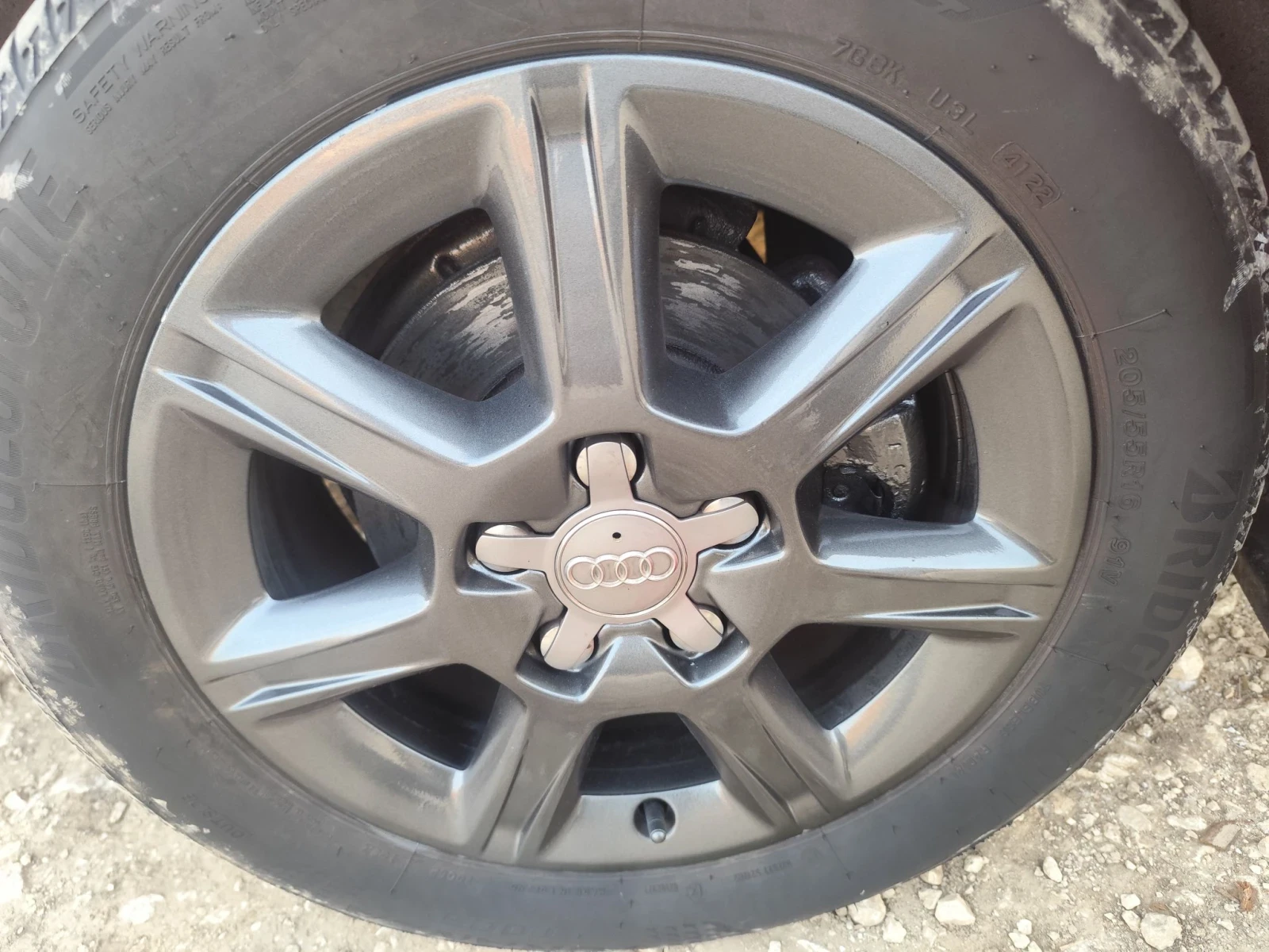 Audi A3 1.6 ТДИ, снимка 9 - Автомобили и джипове - 56650614