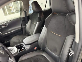 Toyota Rav4 Бензин/4x4/Lane Assist/Distonic/Камера, снимка 16