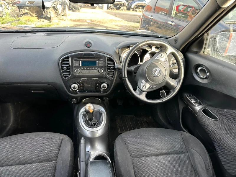 Nissan Juke 1.6, снимка 12 - Автомобили и джипове - 46059666