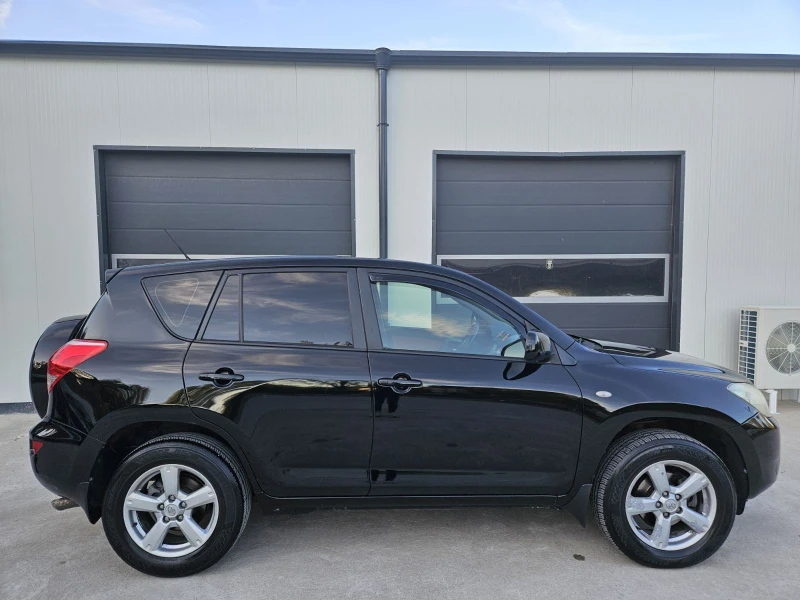 Toyota Rav4 2.0 VVT-i 4x4 99 632км РЕАЛНИ!!!, снимка 4 - Автомобили и джипове - 47570653