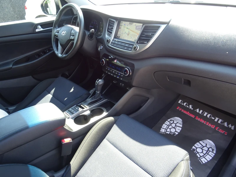 Hyundai Tucson, снимка 14 - Автомобили и джипове - 52018418