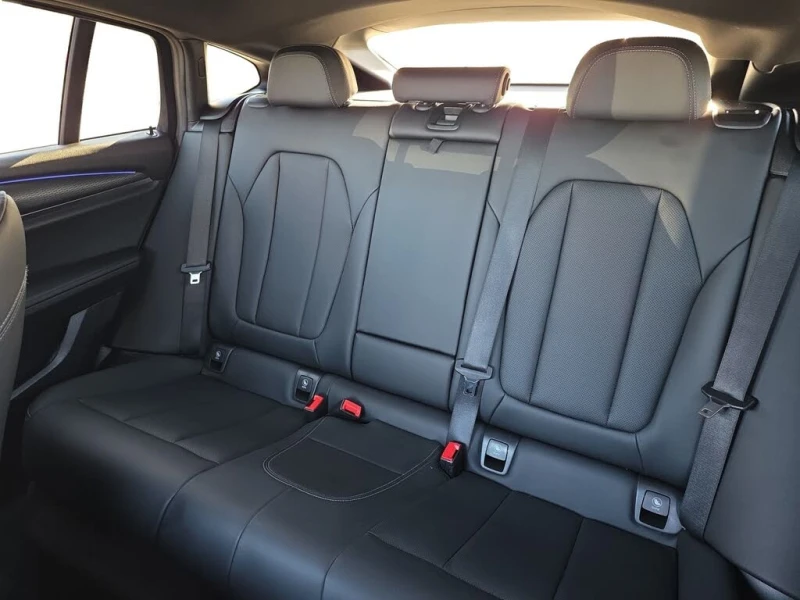 BMW X4 xDrive30i AWD * CARFAX * АвтоКредит* (ЦЕНА ДО БГ), снимка 12 - Автомобили и джипове - 53304536