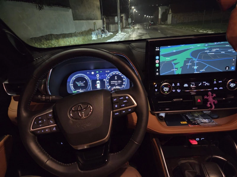 Toyota Highlander, снимка 8 - Автомобили и джипове - 53411076