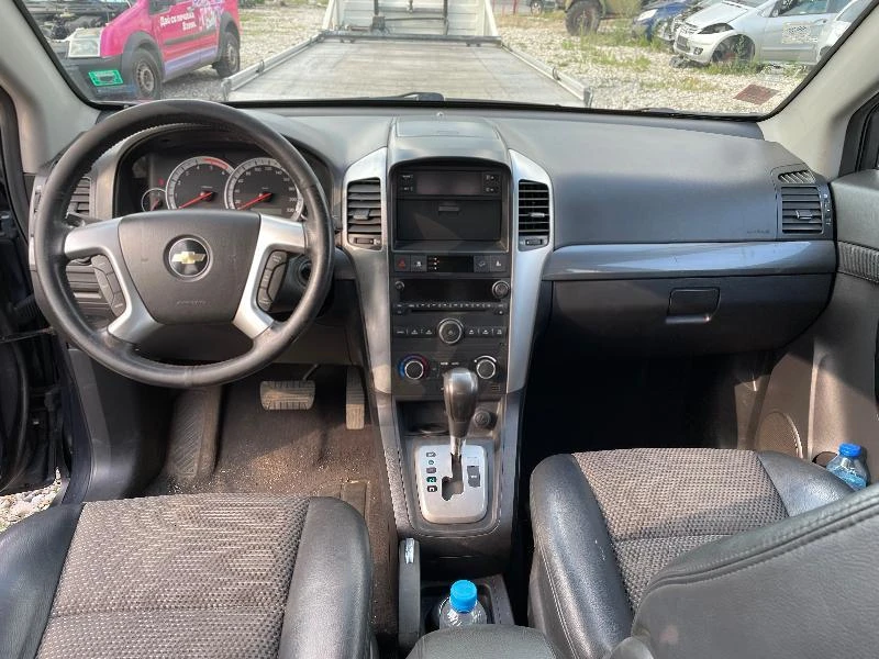 Chevrolet Captiva 2.0 , снимка 11 - Автомобили и джипове - 33717033