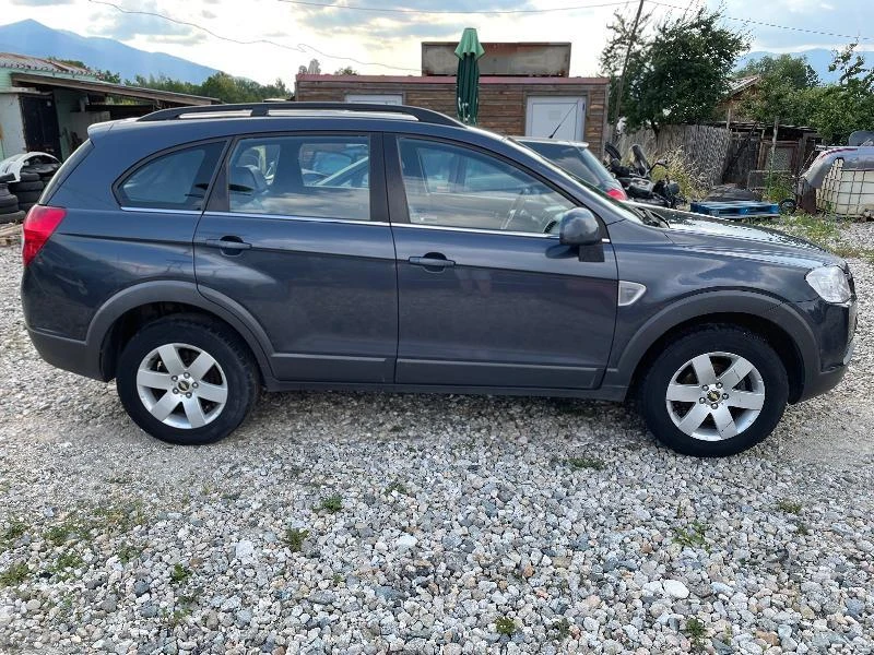 Chevrolet Captiva 2.0 , снимка 6 - Автомобили и джипове - 33717033