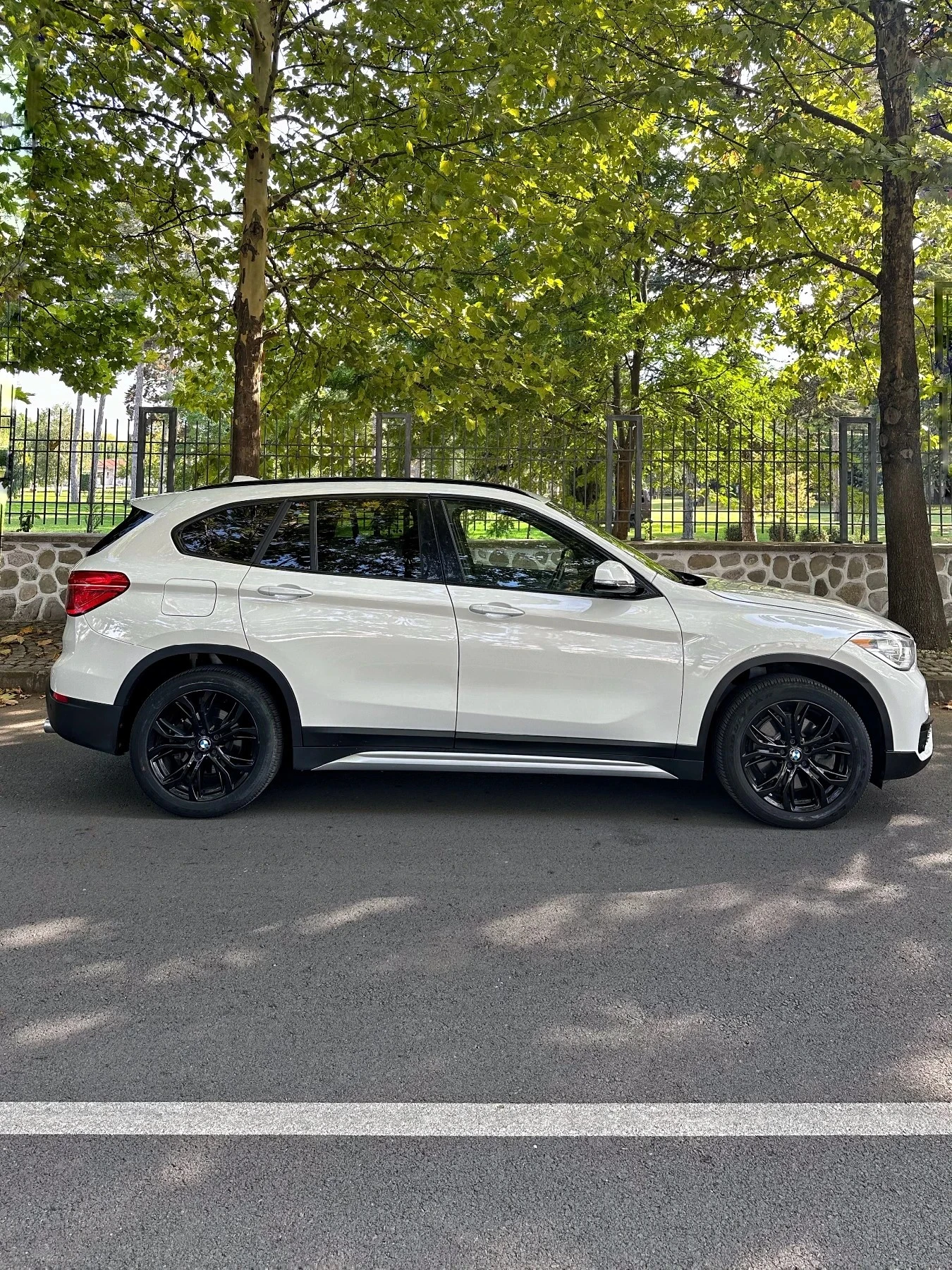 BMW X1 2.8i X-Drive White Pearl 94 Хил! - изображение 5