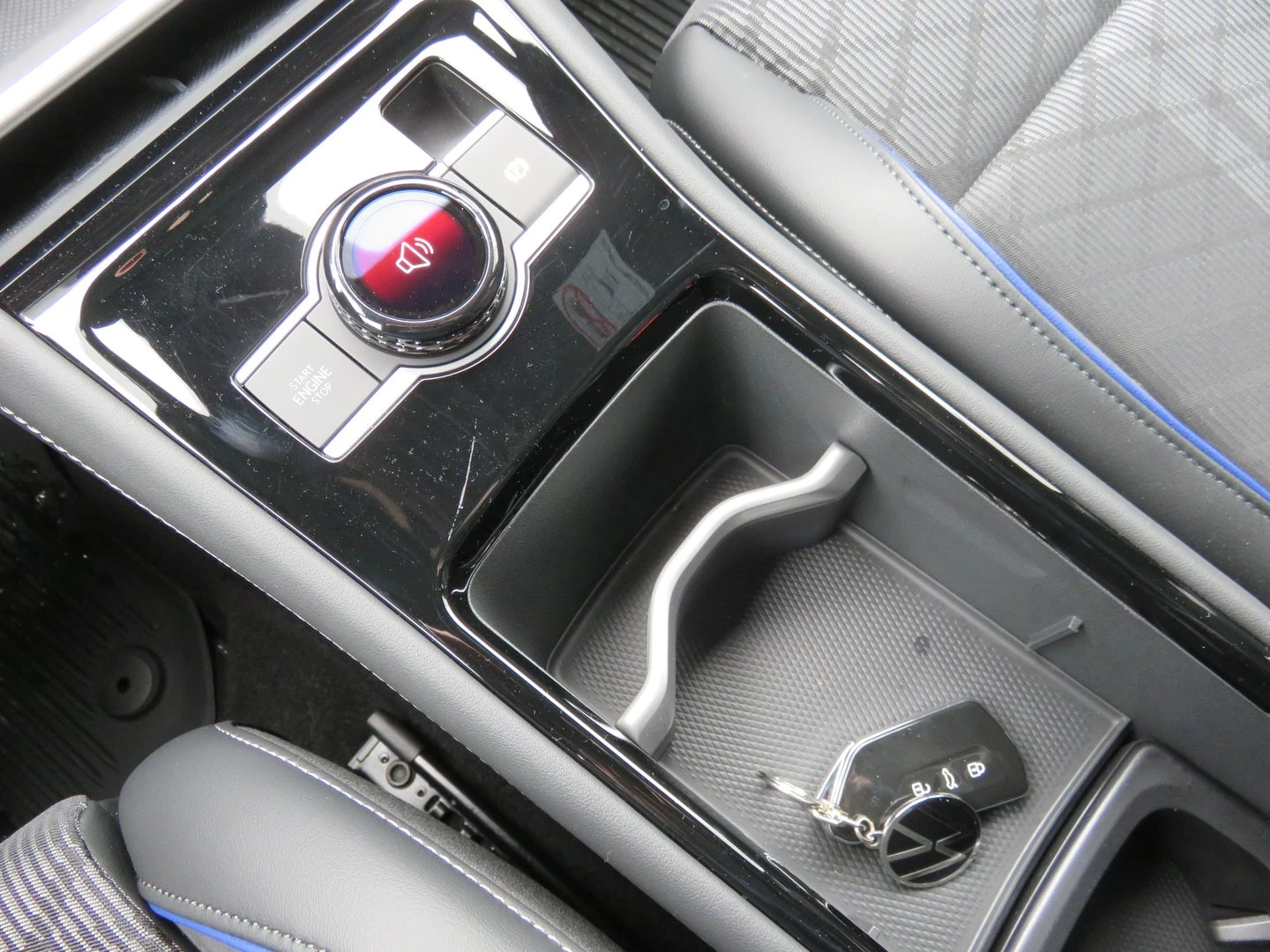 VW Tiguan R-Line Plus 1.5 eHybrid OPF DSG | Mobile.bg � ����������� 10