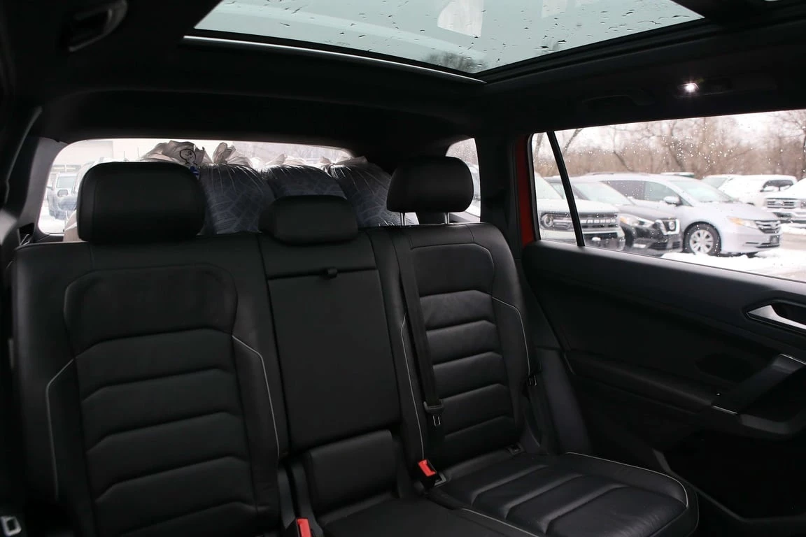 VW Tiguan  R-Line | AWD | Pano Roof | Leather Seats  | Mobile.bg � ����������� 14