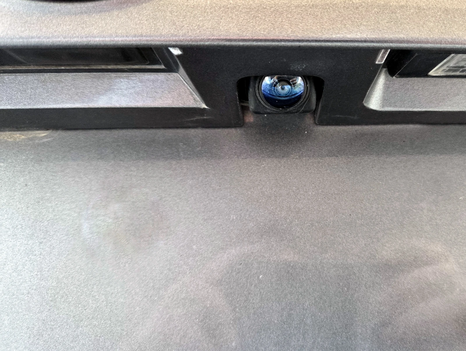 Nissan Qashqai 1.6DCI АВТОМАТИК PANO/NAVI/KEY LESS/CAMERA-360, снимка 17 - Автомобили и джипове - 53845669