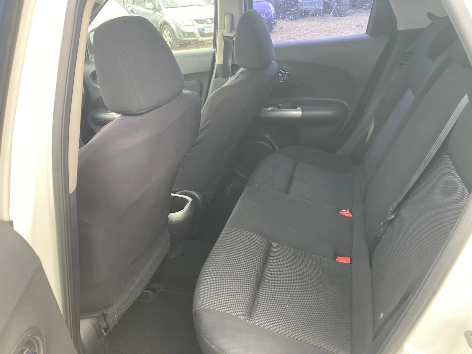 Nissan Juke 1.6, снимка 8 - Автомобили и джипове - 54780836
