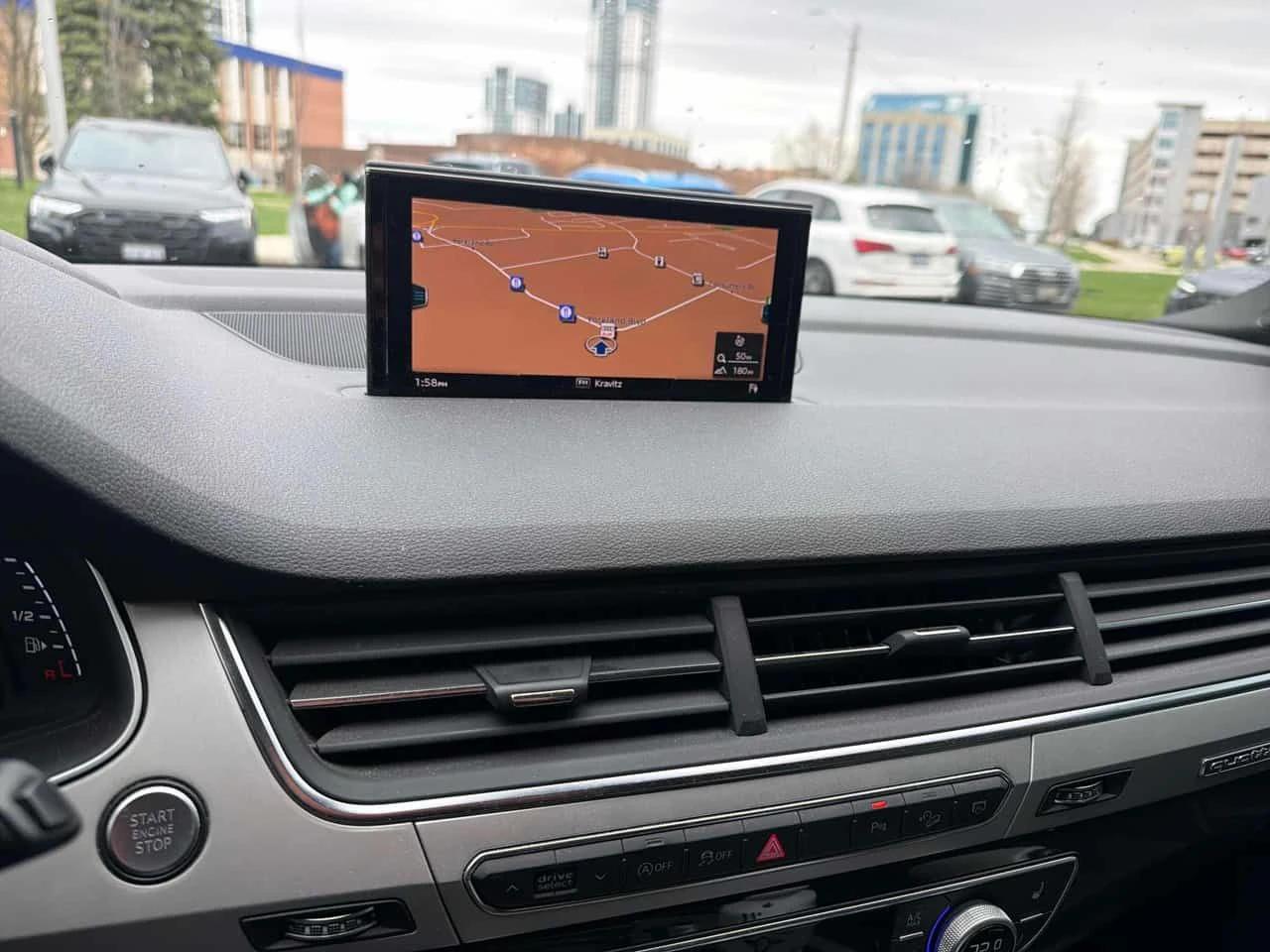 Audi Q7 * Technik * MATRIX * ПРЕДСТВИТЕЛСТВО НА AUDI , снимка 9 - Автомобили и джипове - 54799323