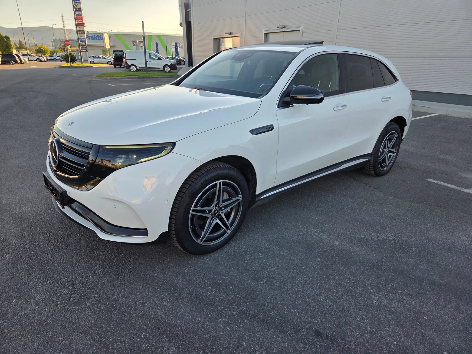 Mercedes-Benz EQC 74Kw 435km лизинг , снимка 7 - Автомобили и джипове - 55279493