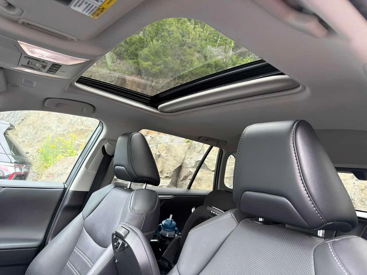 Toyota Rav4 * Hybrid Limited AWD * CARFAX * ОПЦИЯ ЗА ФИНАНС, снимка 11 - Автомобили и джипове - 55452337