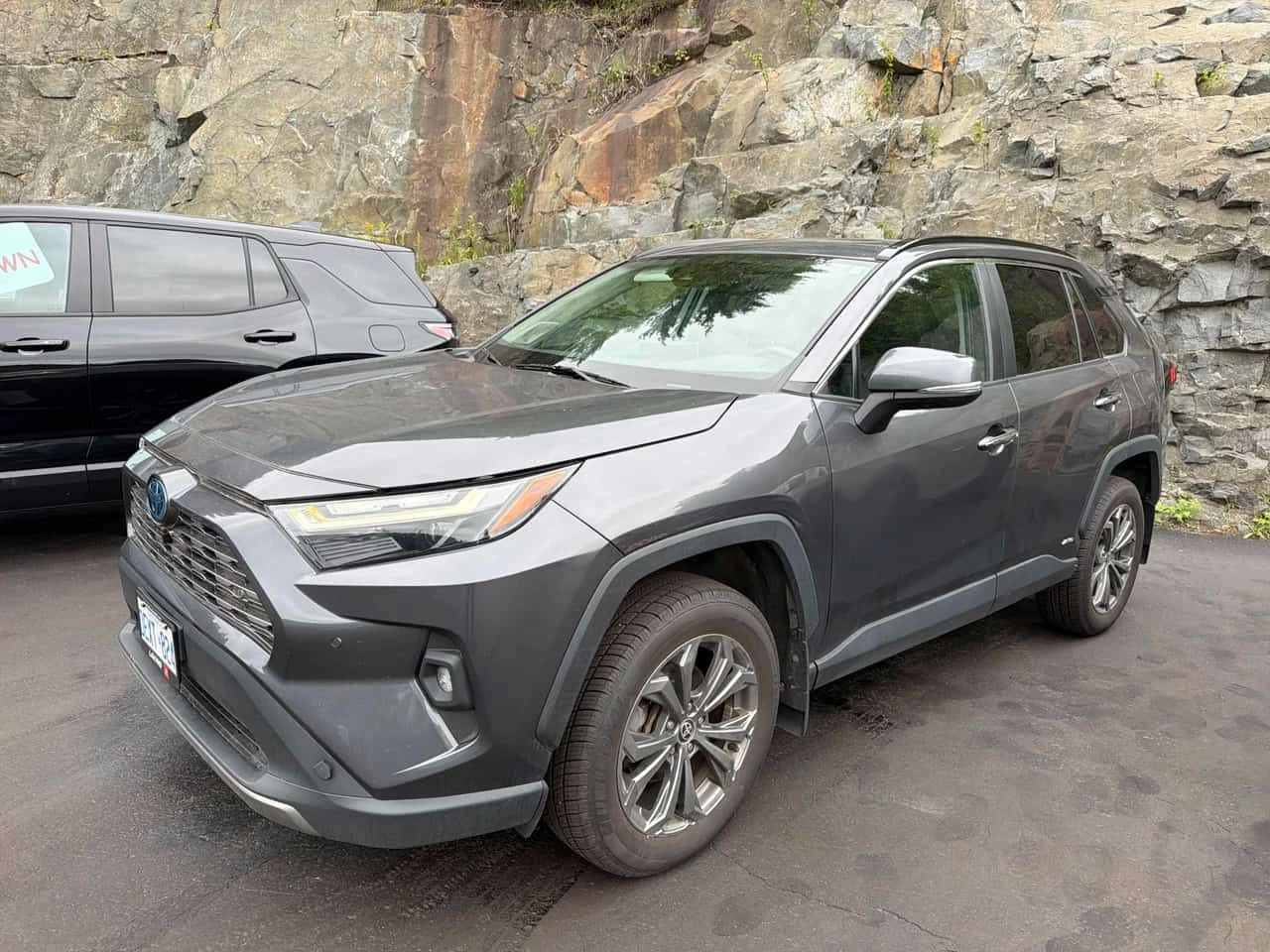 Toyota Rav4 * Hybrid Limited AWD * CARFAX * ОПЦИЯ ЗА ФИНАНС, снимка 13 - Автомобили и джипове - 55452337