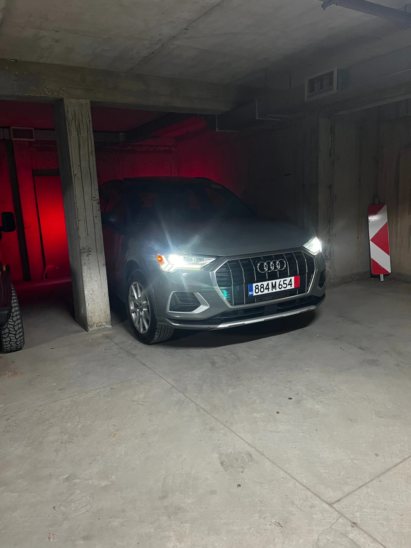 Audi Q3, снимка 17 - Автомобили и джипове - 56639518