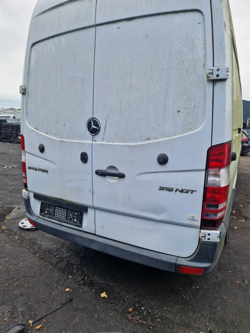 Mercedes-Benz Sprinter 316 CNG Метан САМО НА ЧАСТИ, снимка 4 - Бусове и автобуси - 52047257