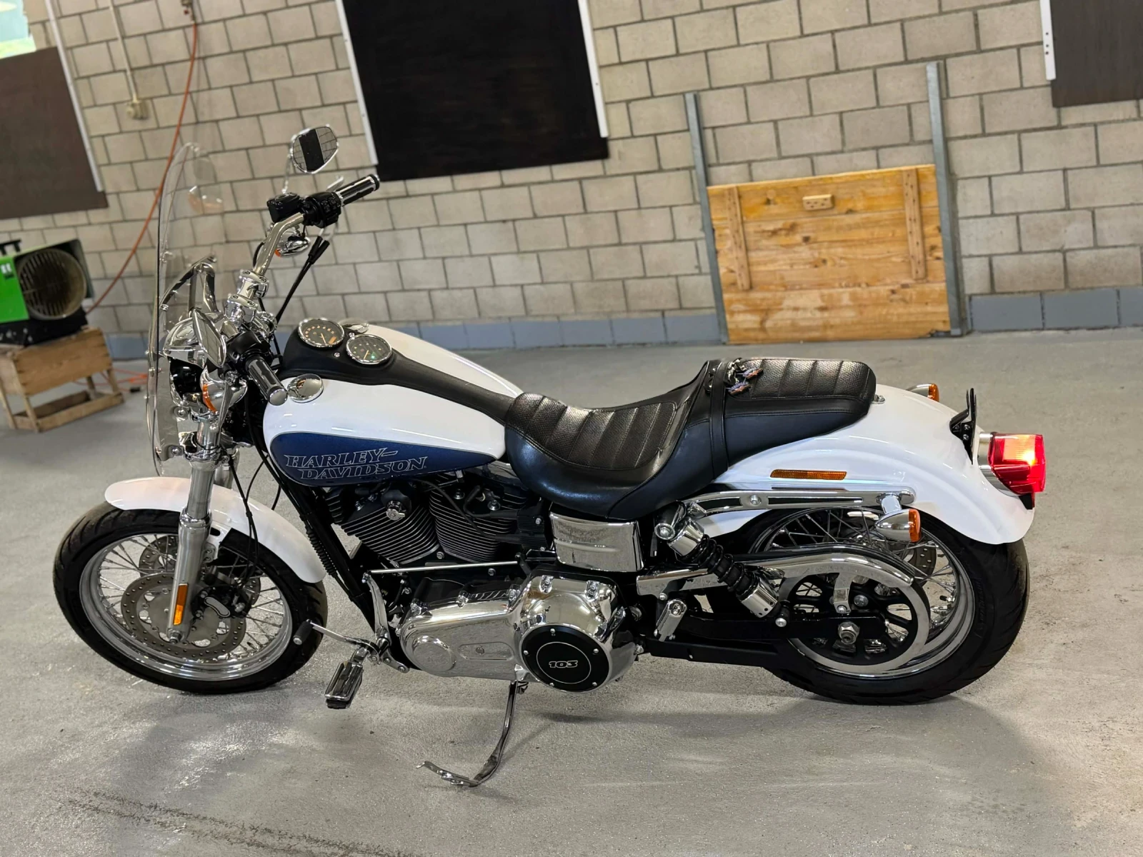Harley-Davidson Dyna Внос от Швейцария с платено мито!!, снимка 4 - Мотоциклети и мототехника - 53076152