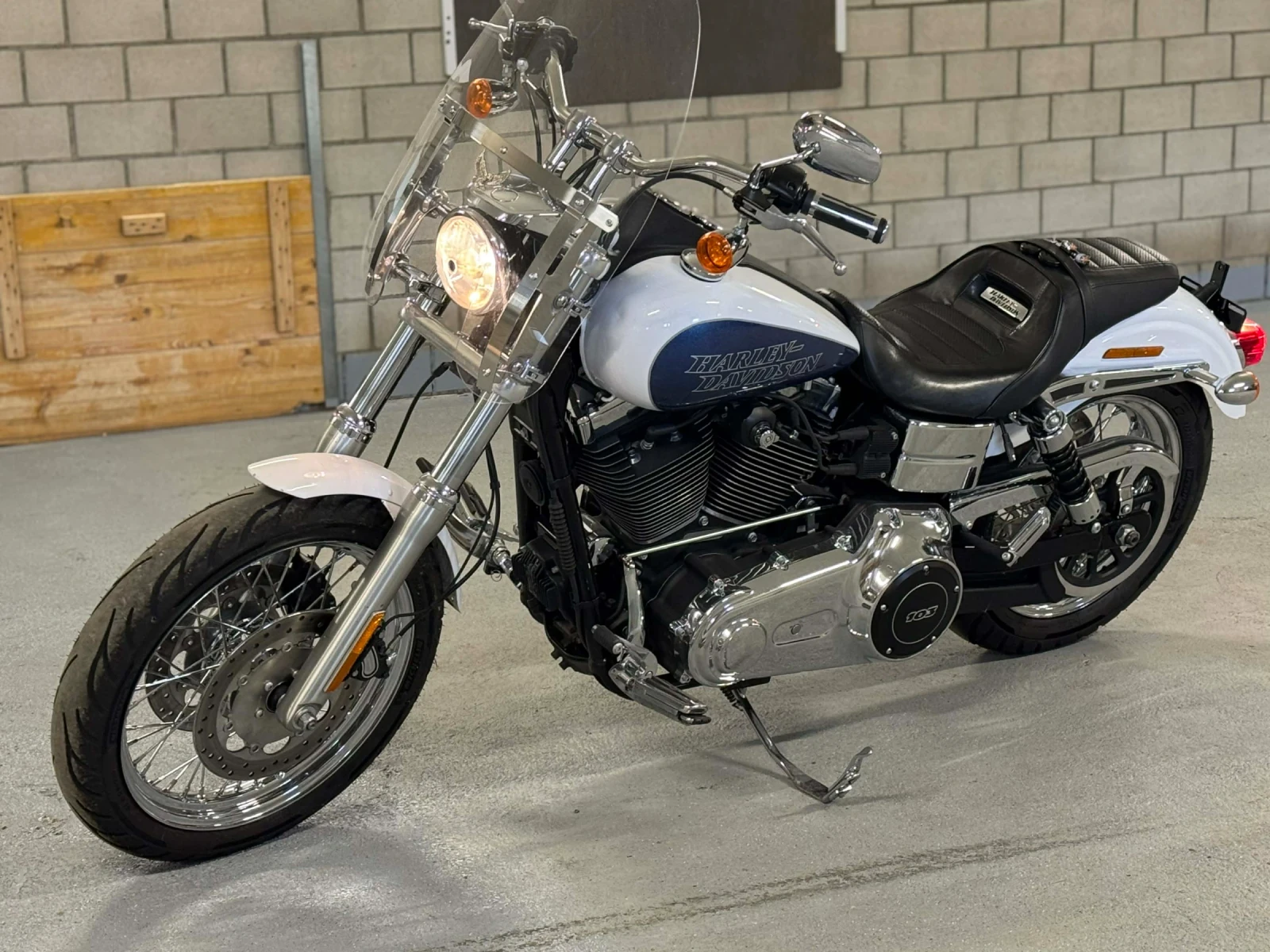 Harley-Davidson Dyna Внос от Швейцария с платено мито!!, снимка 5 - Мотоциклети и мототехника - 53076152