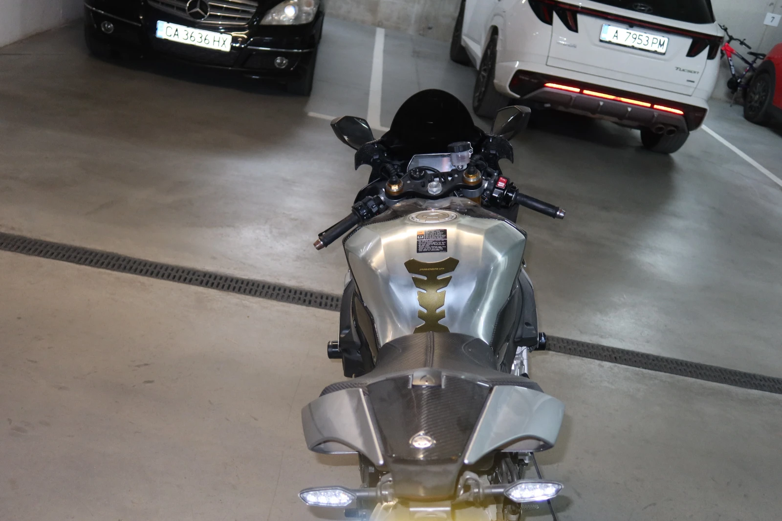 Yamaha YZF-R1 Yamaha R1M Limited Carbon Edition | Mobile.bg � ����������� 10