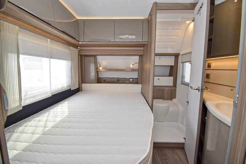 Каравана Fendt Tendenza 456 SFB, снимка 8 - Каравани и кемпери - 53566387