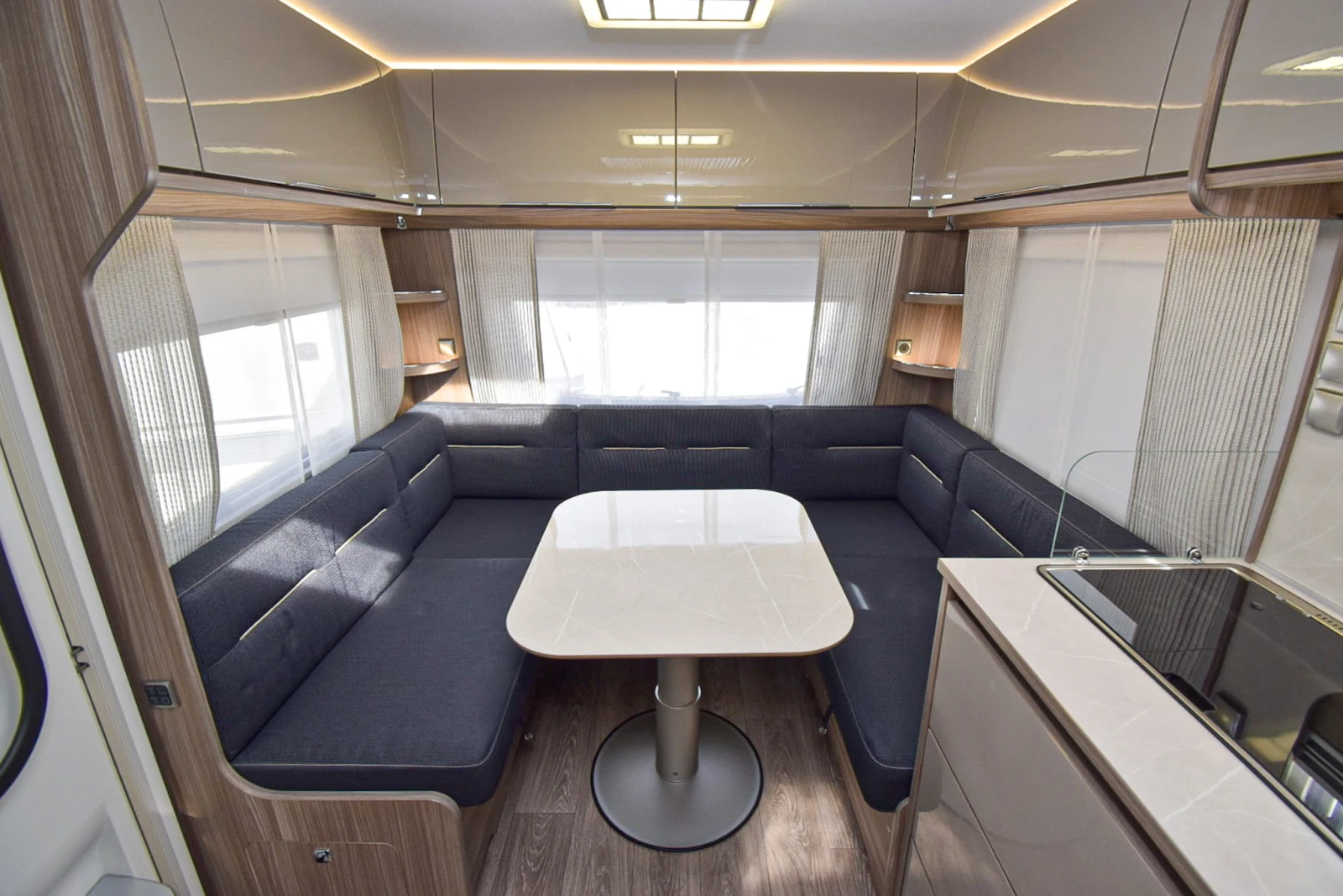 �������� Fendt Tendenza 456 SFB | Mobile.bg � ����������� 16