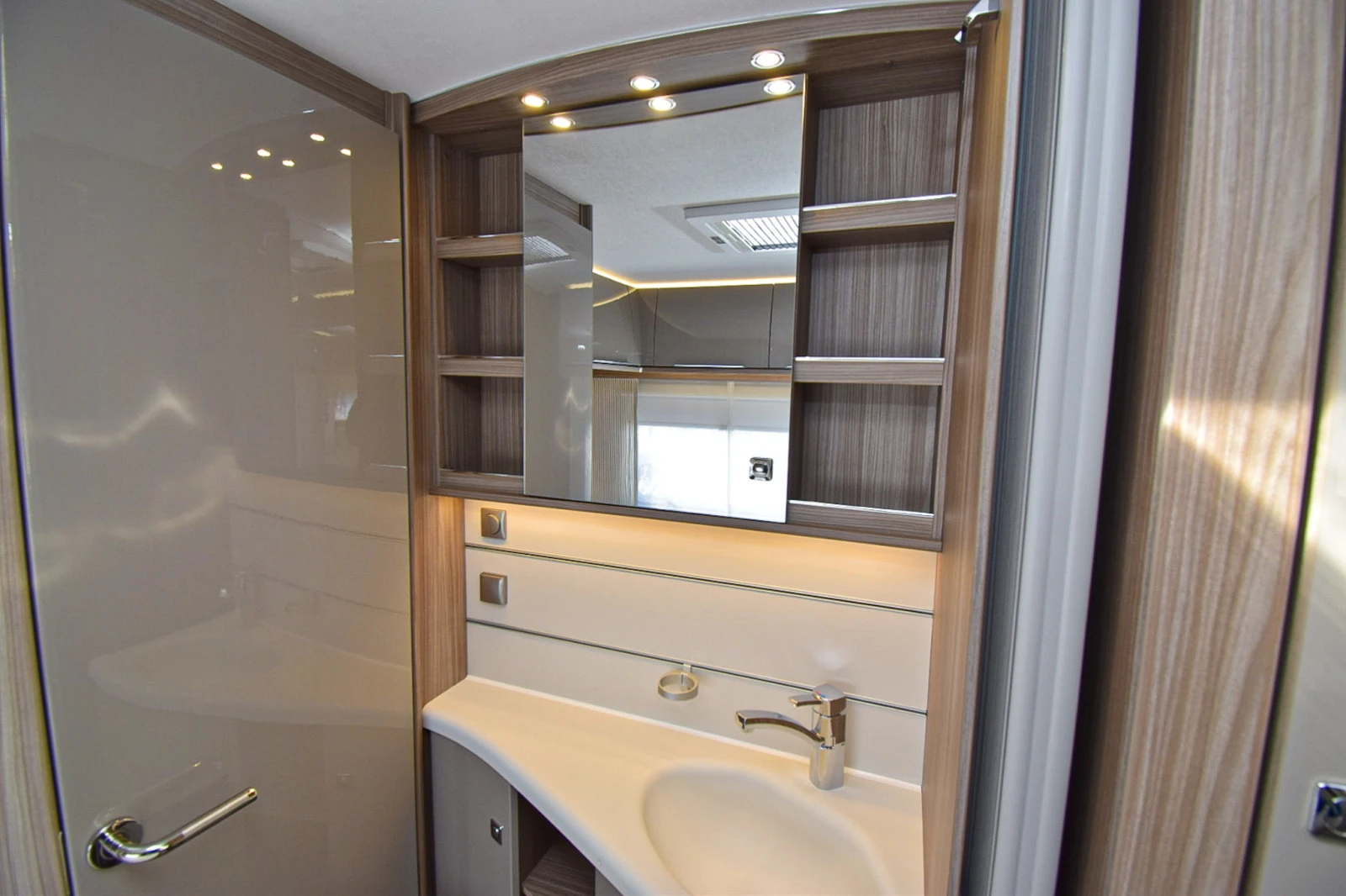 Каравана Fendt Tendenza 456 SFB - изображение 10