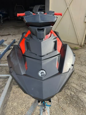 Джет Bombardier Sea Doo Spark Trixx 2021 , снимка 8 - Воден транспорт - 52652579