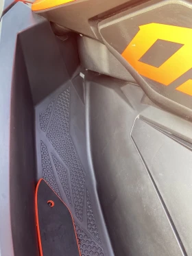 Джет Bombardier Sea Doo Spark Trixx 2021 , снимка 10 - Воден транспорт - 52652579
