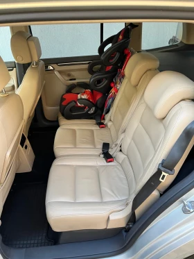 VW Touran 2.0 TDI , снимка 9