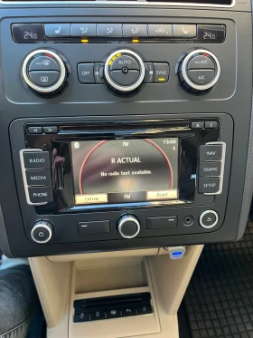 VW Touran 2.0 TDI , снимка 15