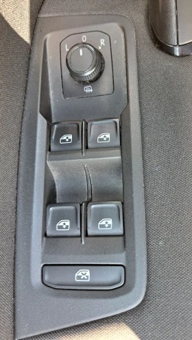 VW Touran 1.6 TDI DSG 110, снимка 10