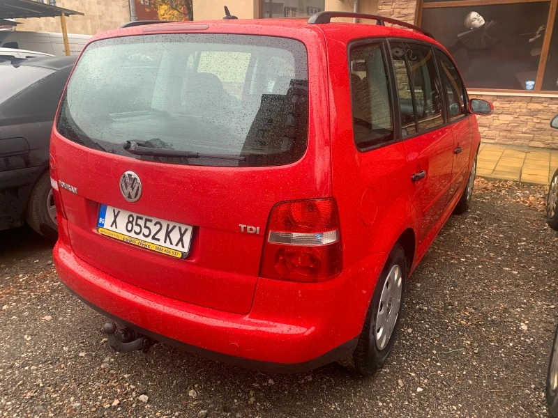 VW Touran 1.9 TDI, снимка 3 - Автомобили и джипове - 47058375