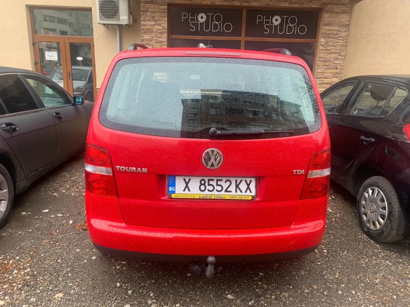 VW Touran 1.9 TDI, снимка 2 - Автомобили и джипове - 47058375