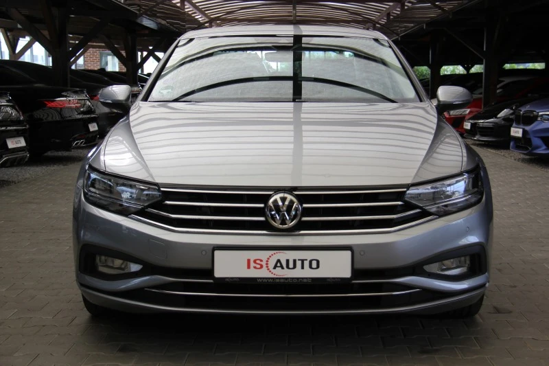 VW Passat 2.0TDI/Подгрев/F1/DSG/Камера/Distronic, снимка 2 - Автомобили и джипове - 46086806