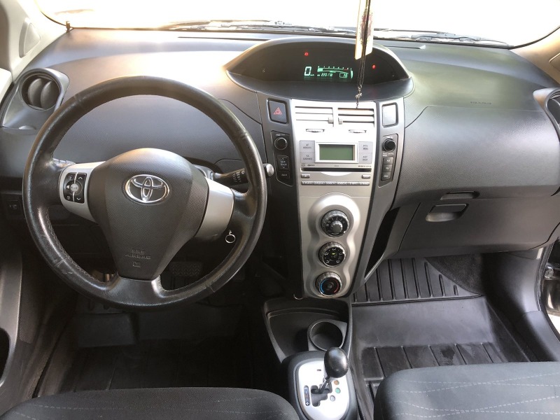 Toyota Yaris 1.4 D4D АВТОМАТИК, снимка 7 - Автомобили и джипове - 46384754