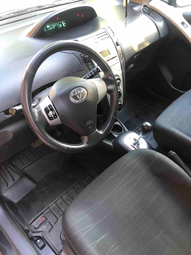 Toyota Yaris 1.4 D4D АВТОМАТИК, снимка 6 - Автомобили и джипове - 46384754