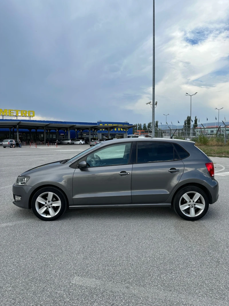 VW Polo, снимка 4 - Автомобили и джипове - 47571504