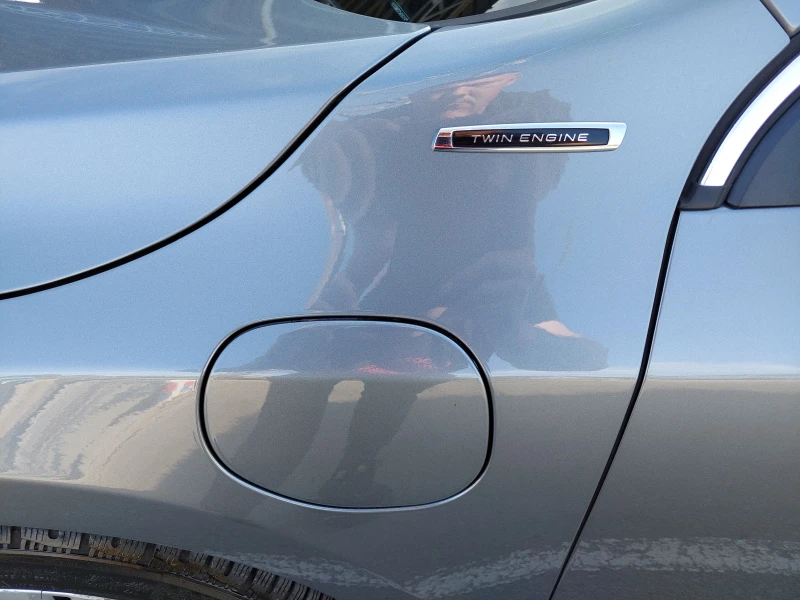 Volvo V60 2.4D6 TWIN ENGIN 4x4, снимка 12 - Автомобили и джипове - 50396905