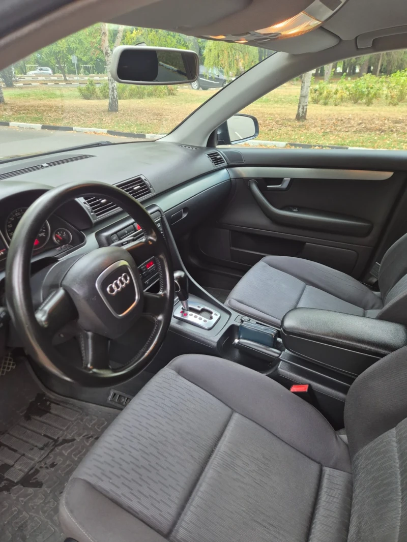 Audi A4 2.0TDI, снимка 8 - Автомобили и джипове - 52487479
